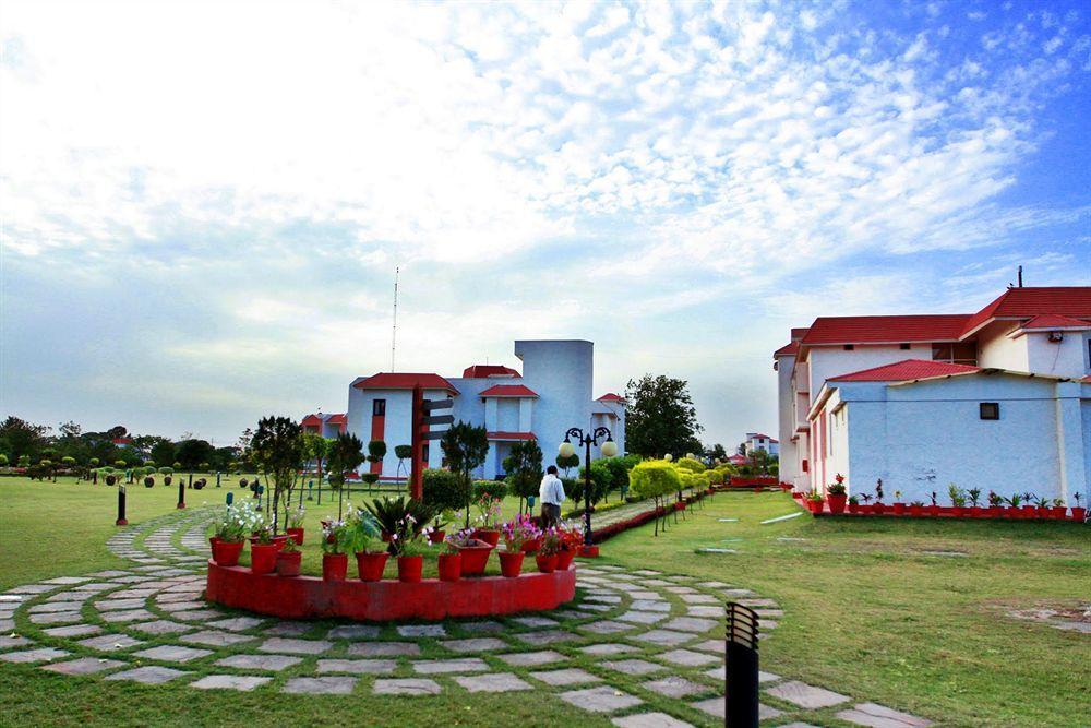 Hotel Naturoville Ayurvedic And Yoga Retreat Rishīkesh Zewnętrze zdjęcie