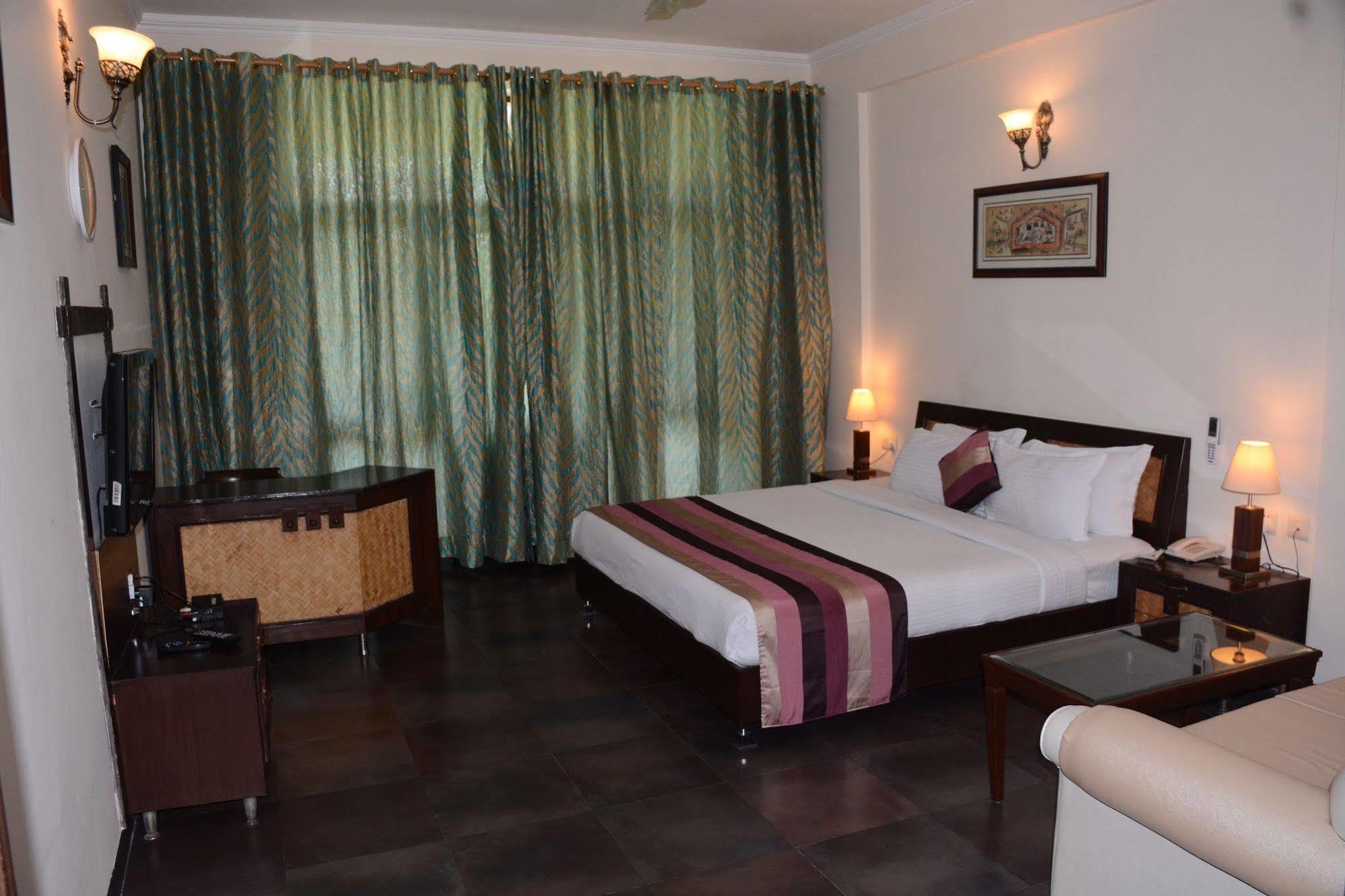 Hotel Naturoville Ayurvedic And Yoga Retreat Rishīkesh Zewnętrze zdjęcie