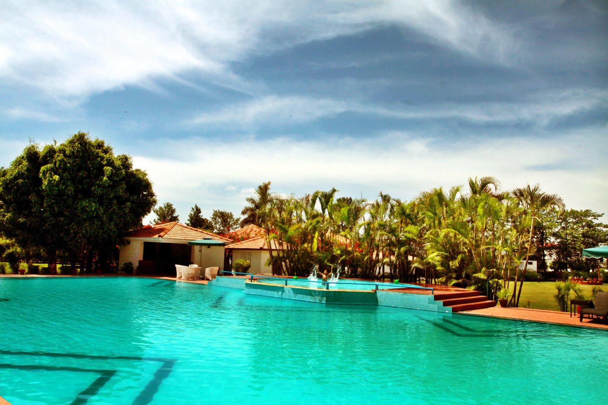 Hotel Naturoville Ayurvedic And Yoga Retreat Rishīkesh Zewnętrze zdjęcie