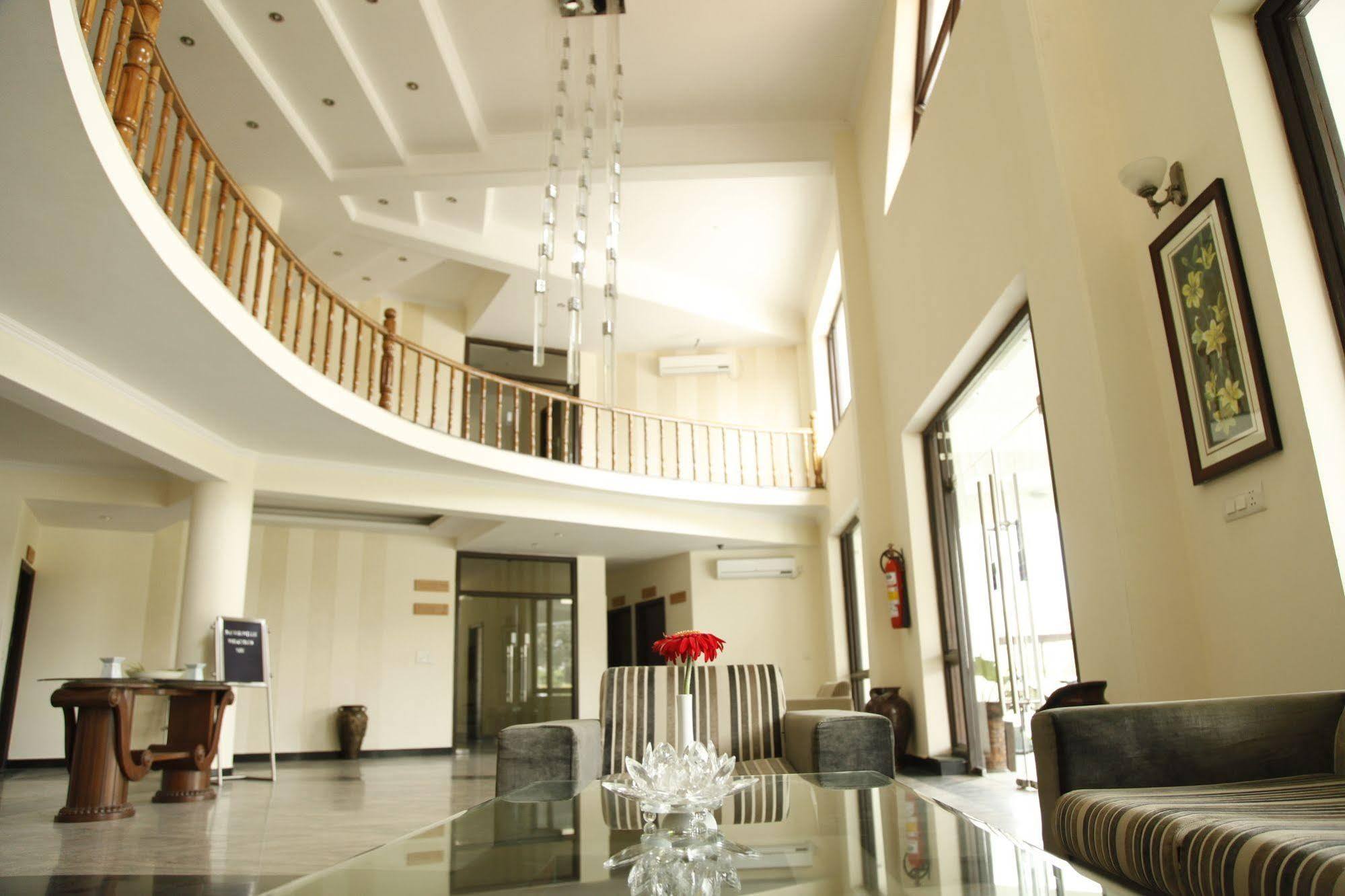 Hotel Naturoville Ayurvedic And Yoga Retreat Rishīkesh Zewnętrze zdjęcie
