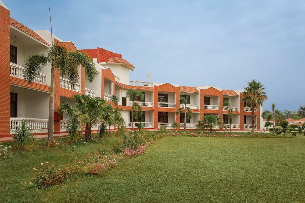Hotel Naturoville Ayurvedic And Yoga Retreat Rishīkesh Zewnętrze zdjęcie