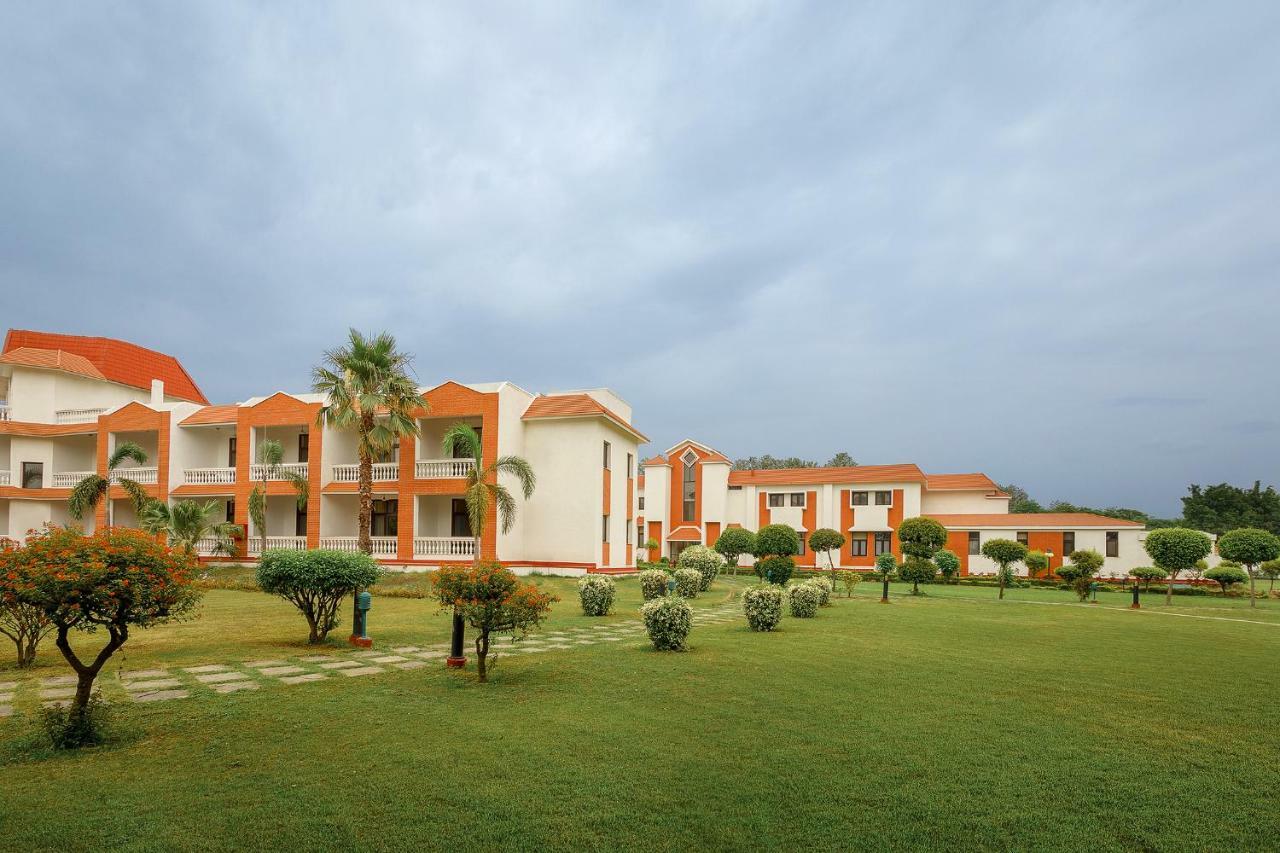 Hotel Naturoville Ayurvedic And Yoga Retreat Rishīkesh Zewnętrze zdjęcie